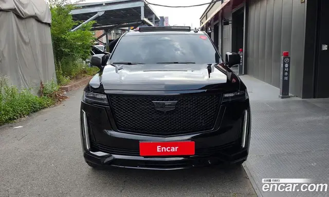 Cadillac Escalade 2023 6.2 автомат (гидро), миниатюра 3