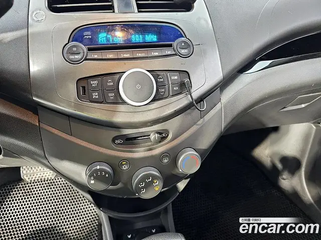 Chevrolet Spark 2011 1.0 автомат (гидро), миниатюра 12