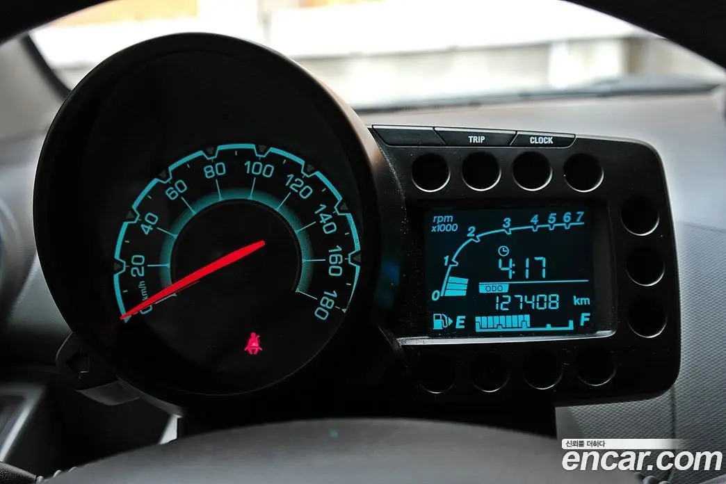Chevrolet Spark 2011 1.0 автомат (гидро), фото 11