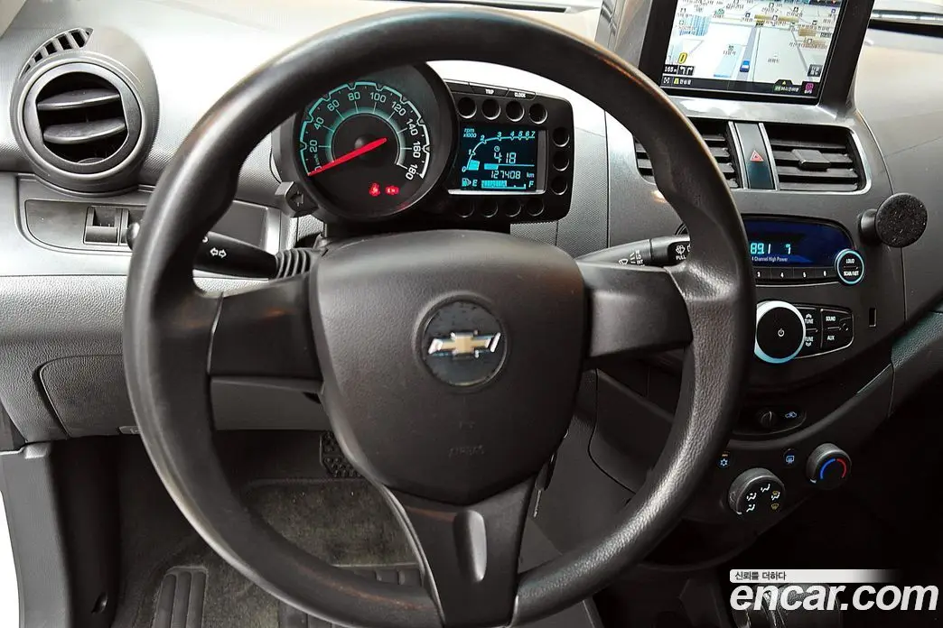 Chevrolet Spark 2011 1.0 автомат (гидро), фото 12