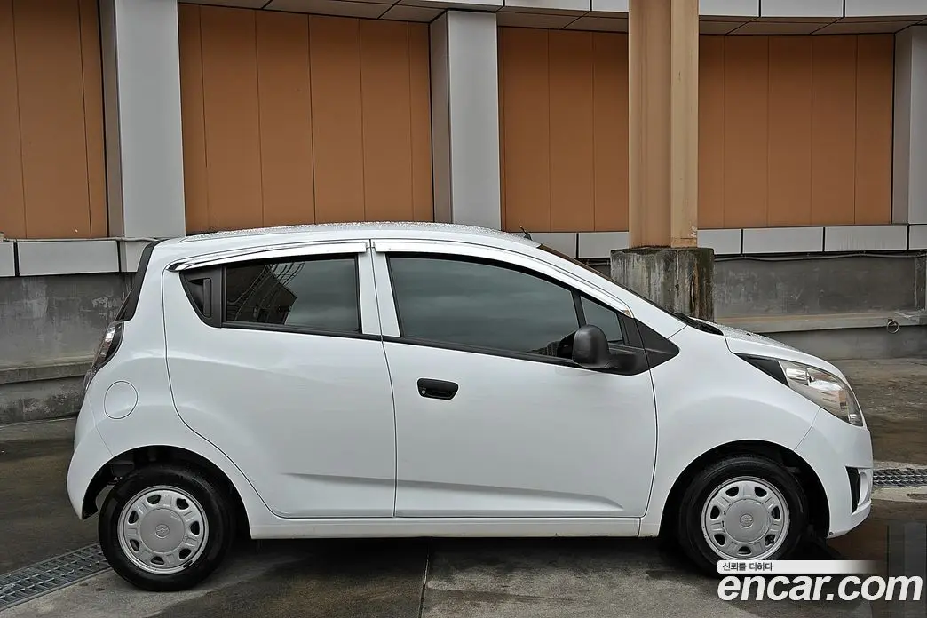 Chevrolet Spark 2011 1.0 автомат (гидро), фото 7