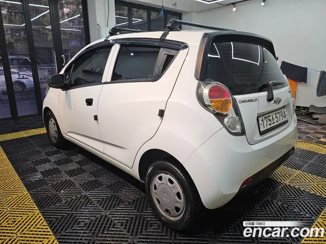 Chevrolet Spark 2011 1.0 автомат (гидро), миниатюра 4