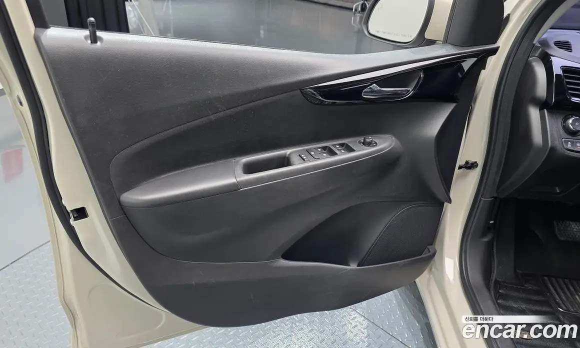 Chevrolet Spark 2016 1.0 автомат (гидро), фото 13 Chevrolet Spark 2016 1.0 автомат (гидро), фото 13
