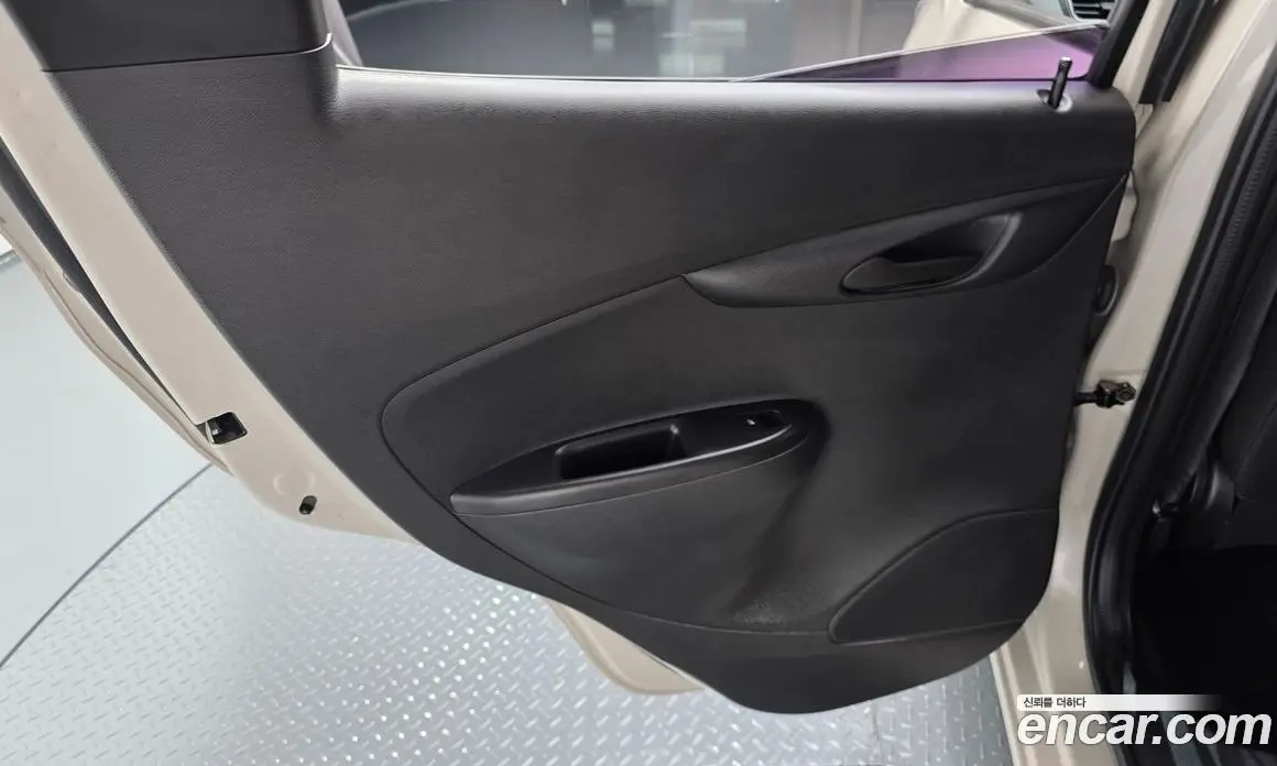Chevrolet Spark 2017 1.0 механика, фото 14 Chevrolet Spark 2017 1.0 механика, фото 14
