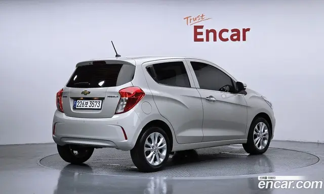 Chevrolet Spark 2021 1.0 автомат (гидро), миниатюра 2