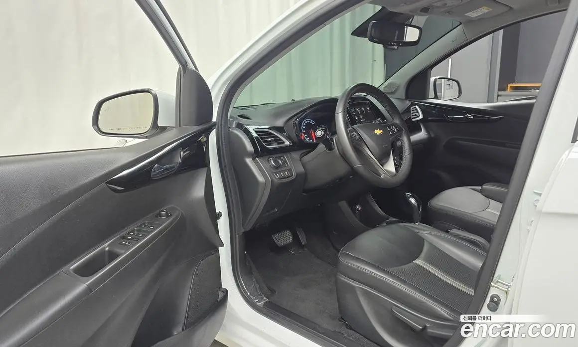 Chevrolet Spark 2022 1.0 автомат (гидро), фото 13