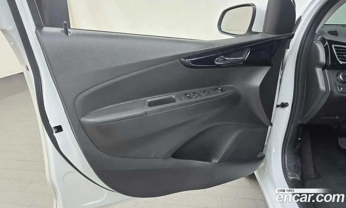 Chevrolet Spark 2022 1.0 автомат (гидро), фото 14