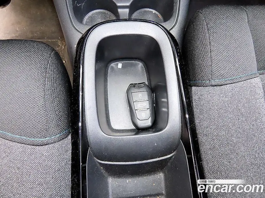 Citroen C4 Cactus 2018 1.6 автомат (гидро), фото 12 Citroen C4 Cactus 2018 1.6 автомат (гидро), фото 12