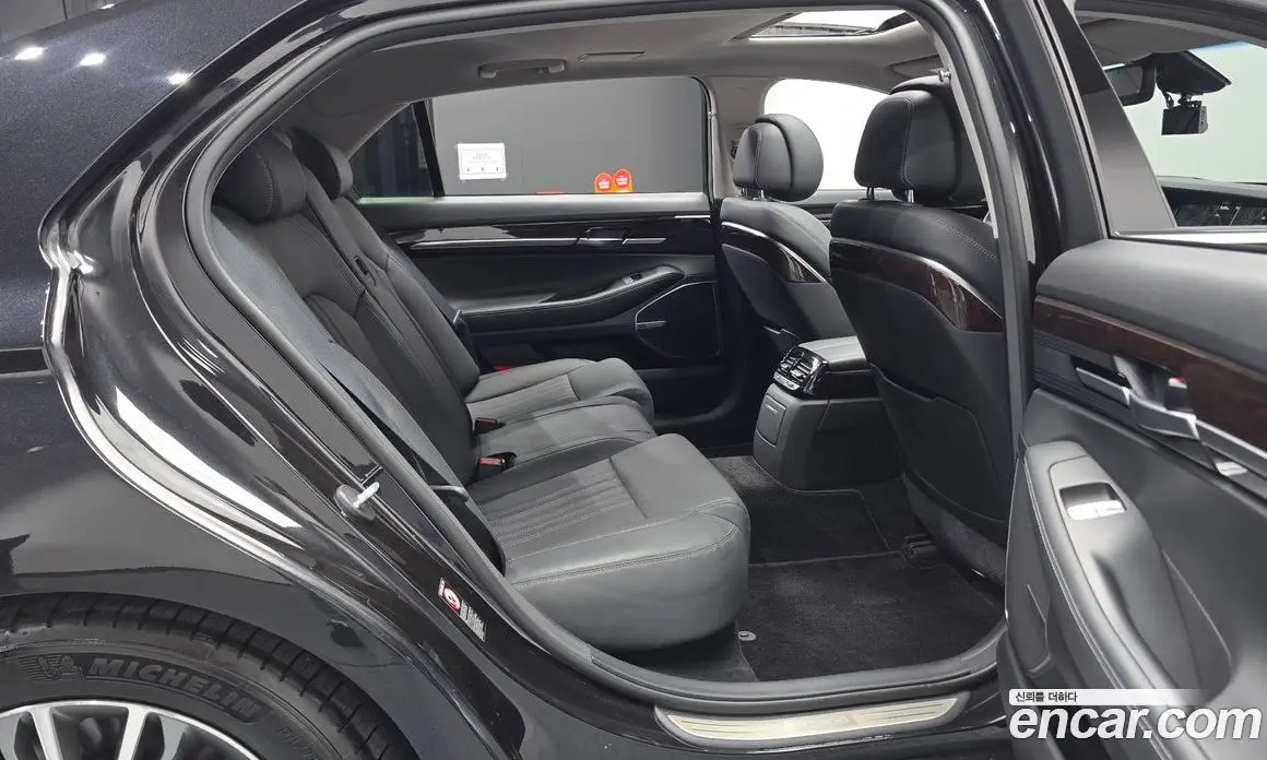Genesis EQ900 2018 3.8 автомат (гидро), фото 11 Genesis EQ900 2018 3.8 автомат (гидро), фото 11