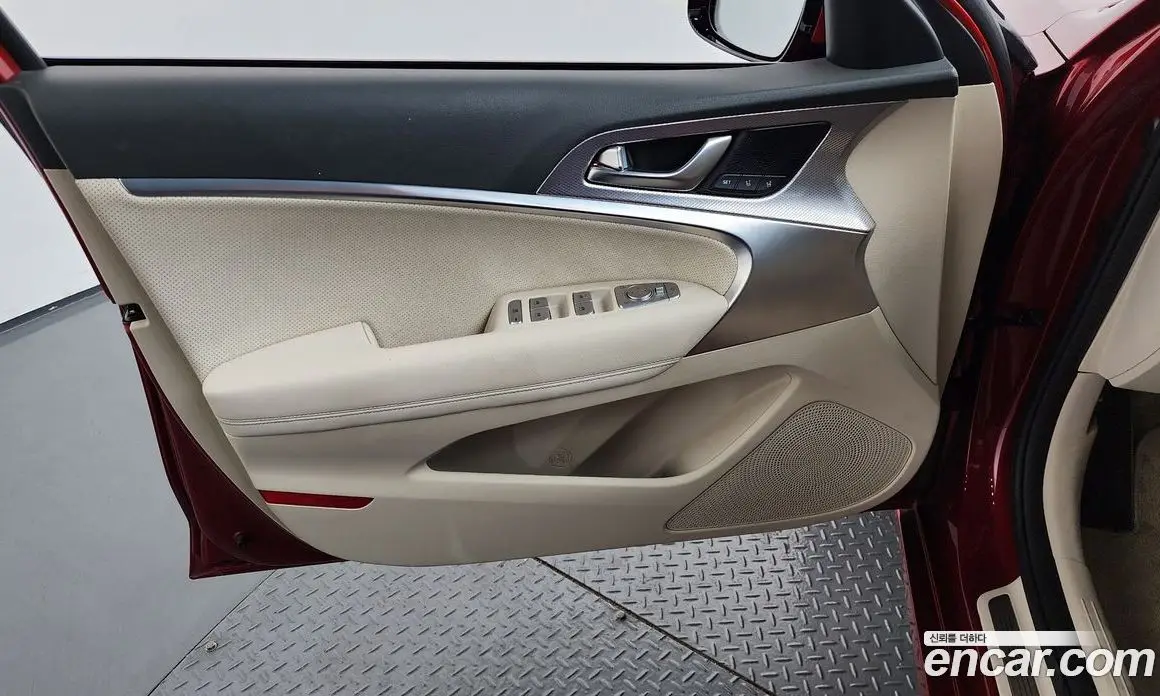 Genesis G70 2021 2.0 автомат (гидро), фото 14 Genesis G70 2021 2.0 автомат (гидро), фото 14