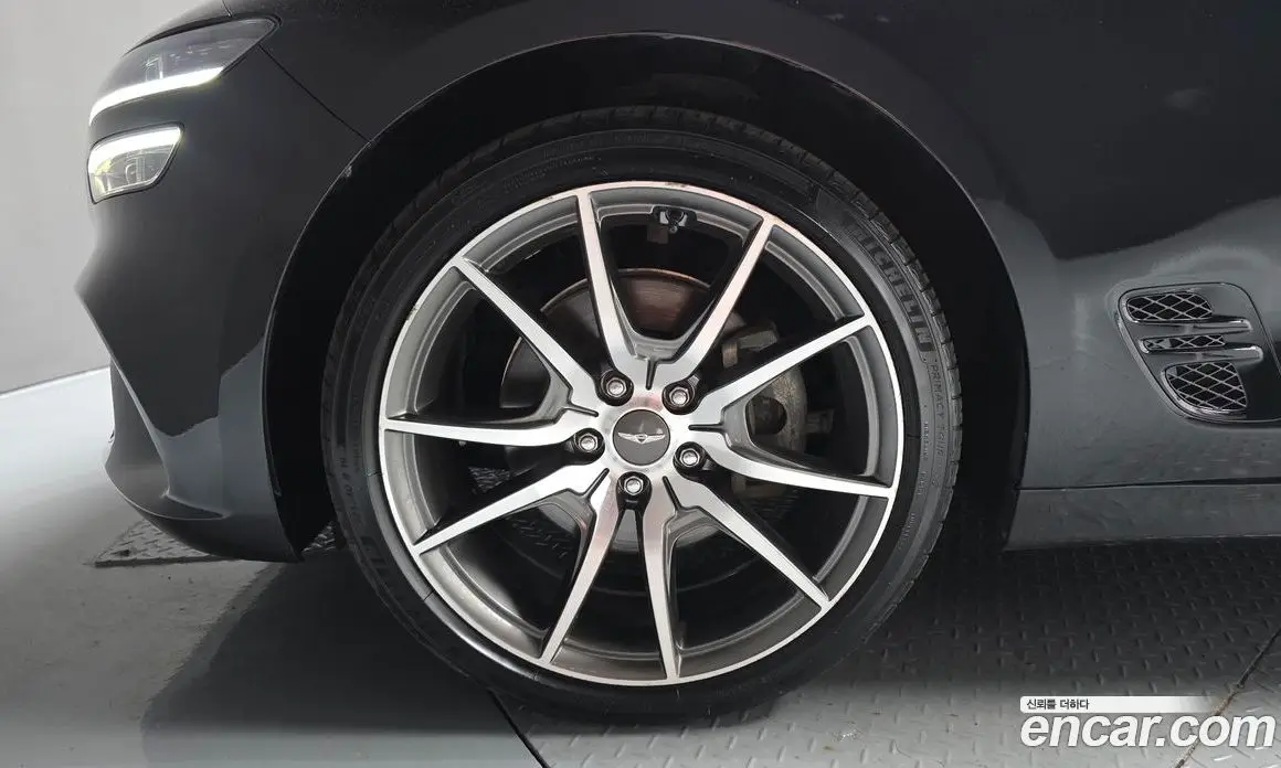Genesis G70 2022 2.0 автомат (гидро), фото 5 Genesis G70 2022 2.0 автомат (гидро), фото 5