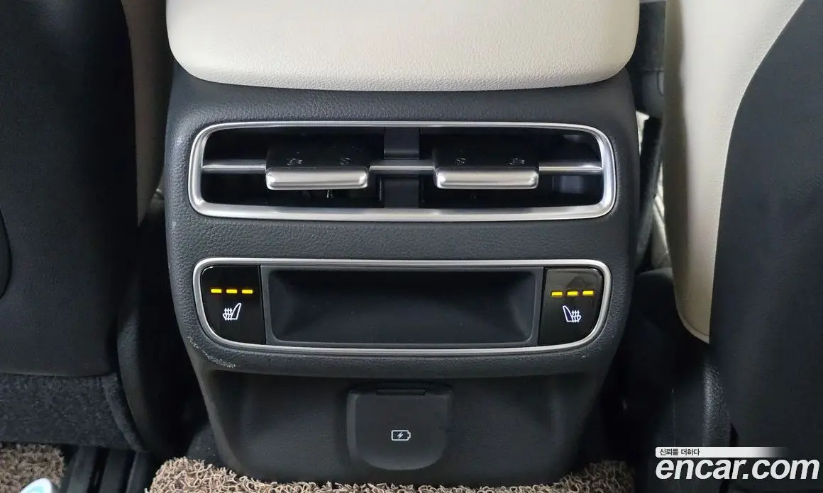 Genesis GV70 2025 2.5 автомат (гидро), фото 25