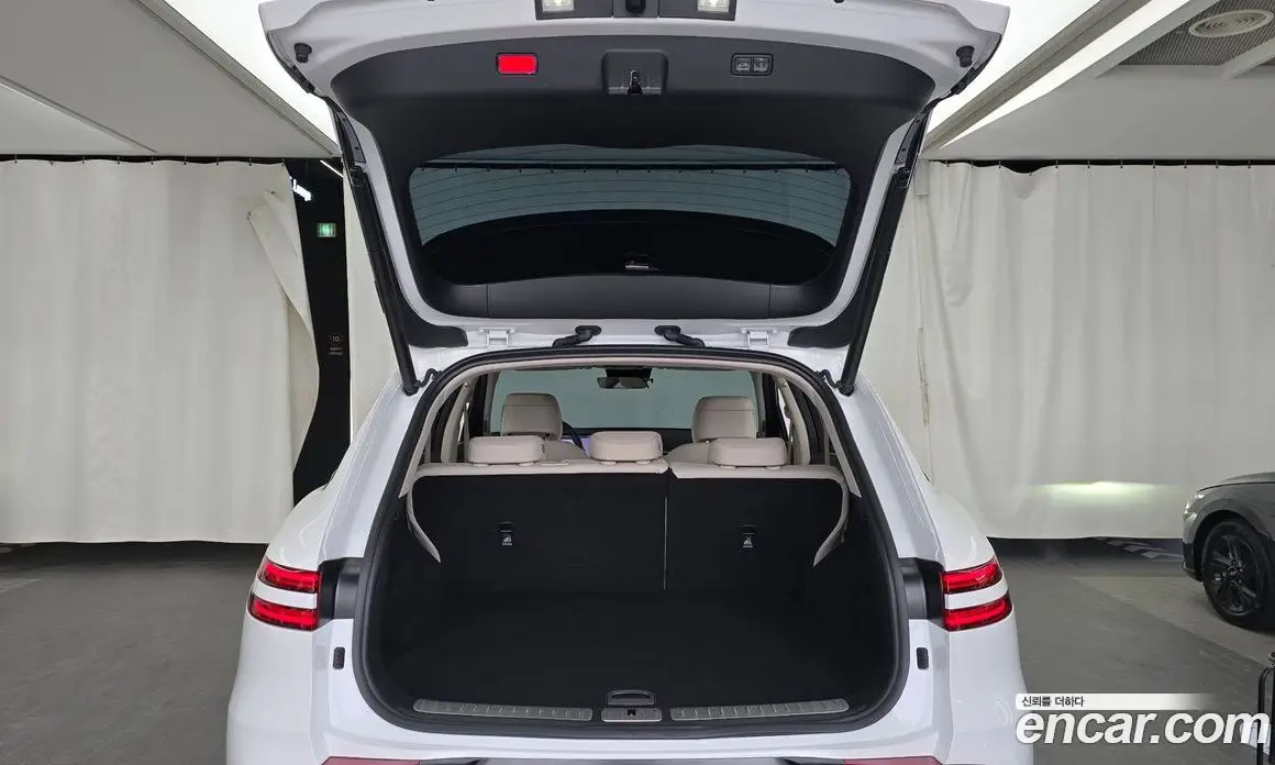 Genesis GV70 2025 2.5 автомат (гидро), фото 26