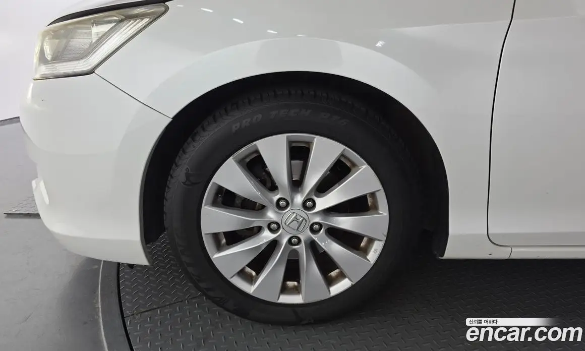 Honda Accord 2015 2.4 автомат (гидро), фото 5 Honda Accord 2015 2.4 автомат (гидро), фото 5