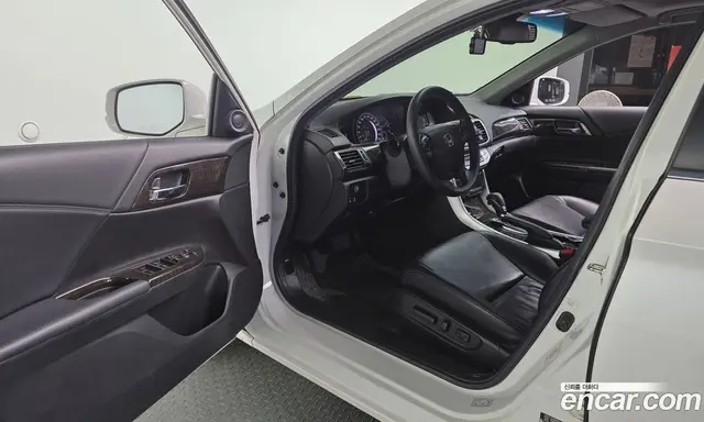 Honda Accord 2015 2.4 автомат (гидро), миниатюра 10 Honda Accord 2015 2.4 автомат (гидро), миниатюра 10