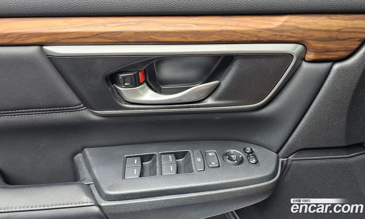 Honda CR-V 2019 1.5 автомат (гидро), фото 16