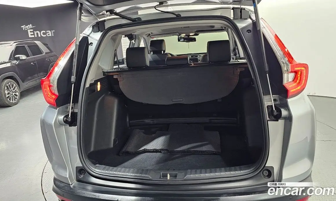 Honda CR-V 2019 1.5 автомат (гидро), фото 20