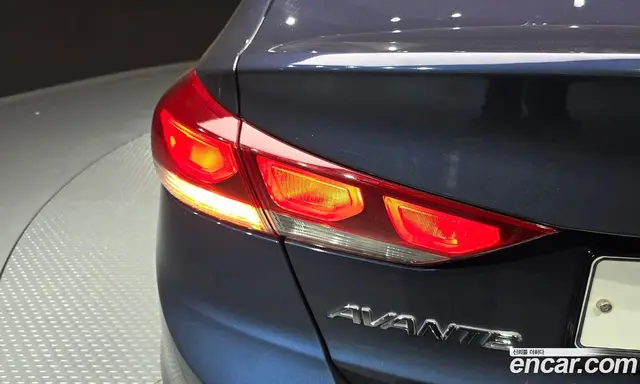 Hyundai Avante 2017 1.6 автомат (гидро), миниатюра 9 Hyundai Avante 2017 1.6 автомат (гидро), миниатюра 9