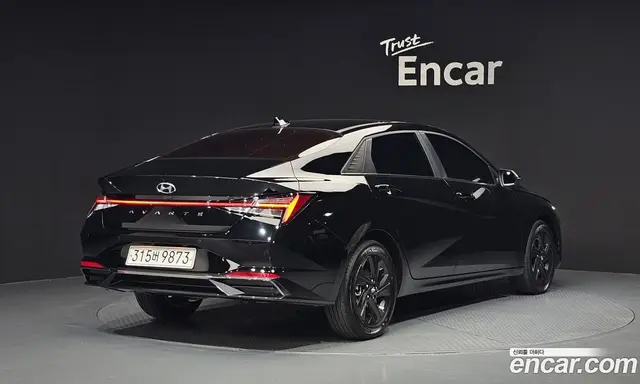 Hyundai Avante 2021 1.6 автомат (гидро), миниатюра 2