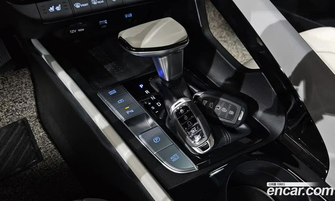Hyundai Avante 2021 1.6 автомат (гидро), фото 12
