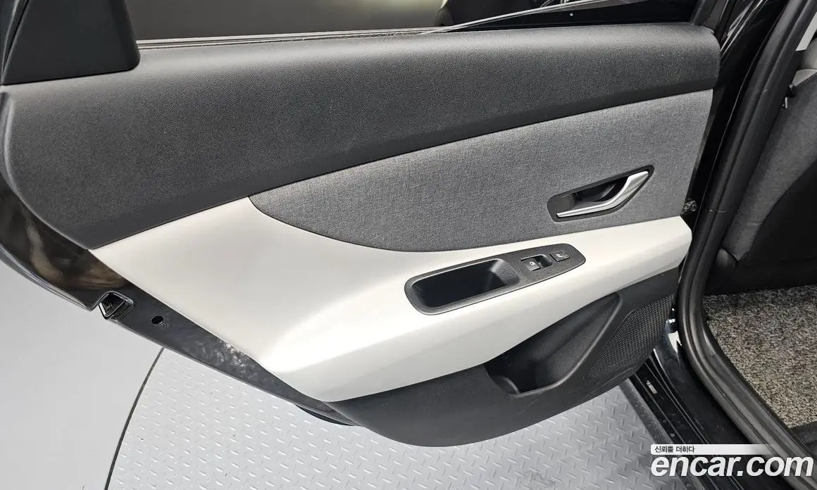 Hyundai Avante 2021 1.6 автомат (гидро), фото 15