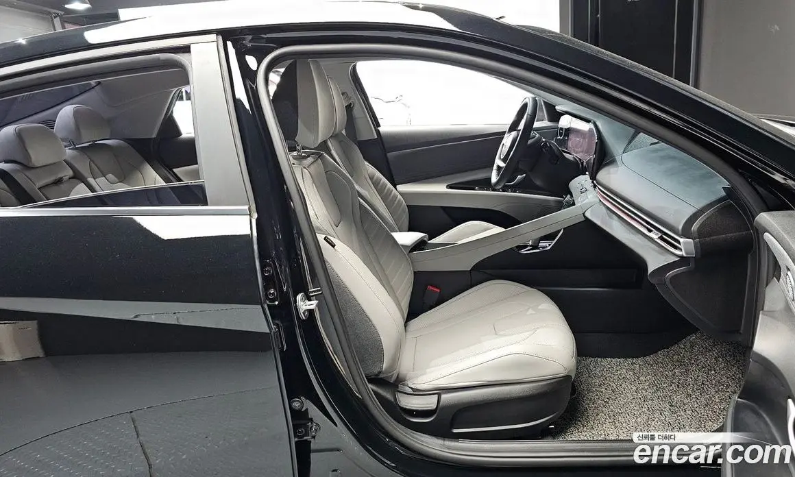 Hyundai Avante 2021 1.6 автомат (гидро), фото 16