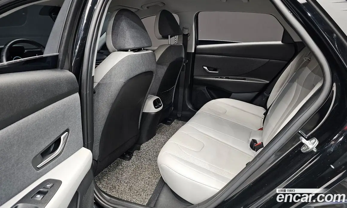 Hyundai Avante 2021 1.6 автомат (гидро), фото 17