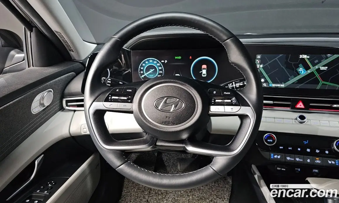 Hyundai Avante 2021 1.6 автомат (гидро), фото 18