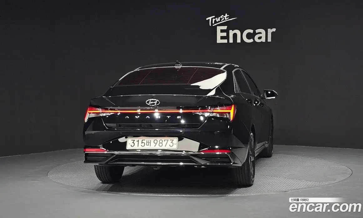Hyundai Avante 2021 1.6 автомат (гидро), фото 4