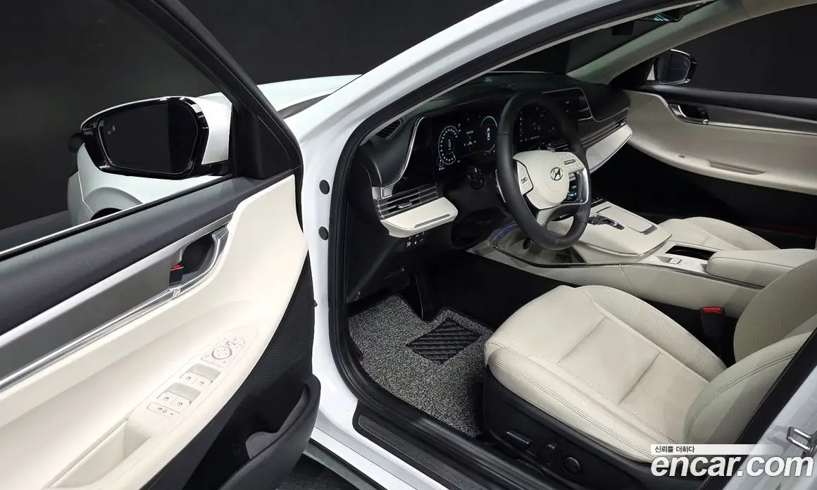 Hyundai Grandeur 2022 2.4 автомат (гидро), фото 13