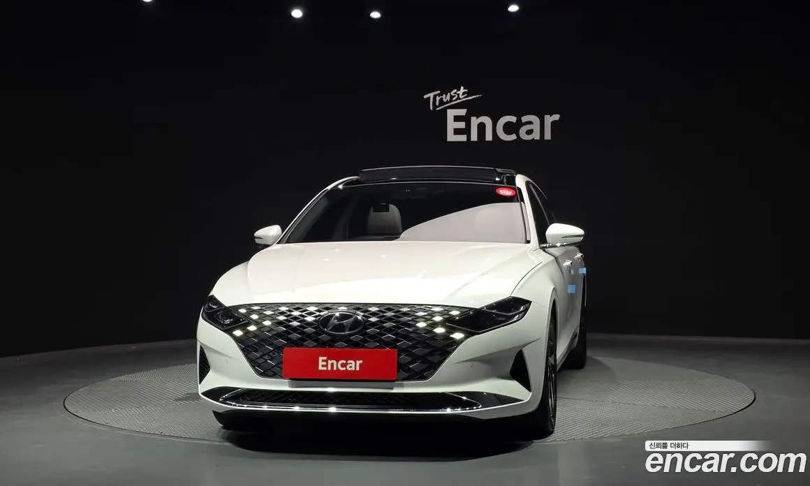 Hyundai Grandeur 2022 2.4 автомат (гидро), фото 3