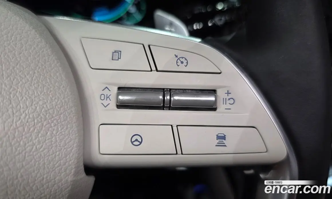 Hyundai Grandeur 2022 2.4 автомат (гидро), фото 24