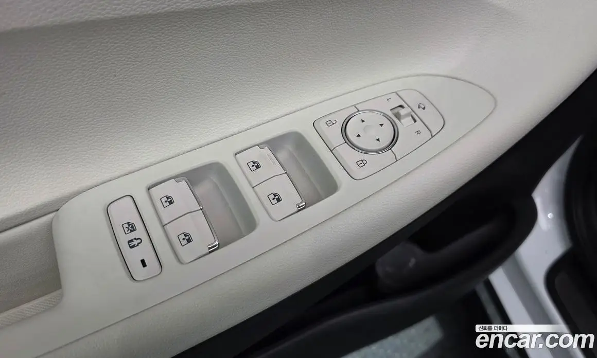 Hyundai Grandeur 2022 2.4 автомат (гидро), фото 28