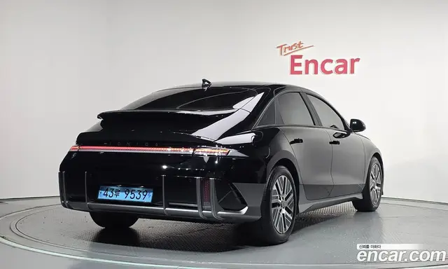 Hyundai Ioniq 6 2024 0.1 автомат (гидро), миниатюра 2