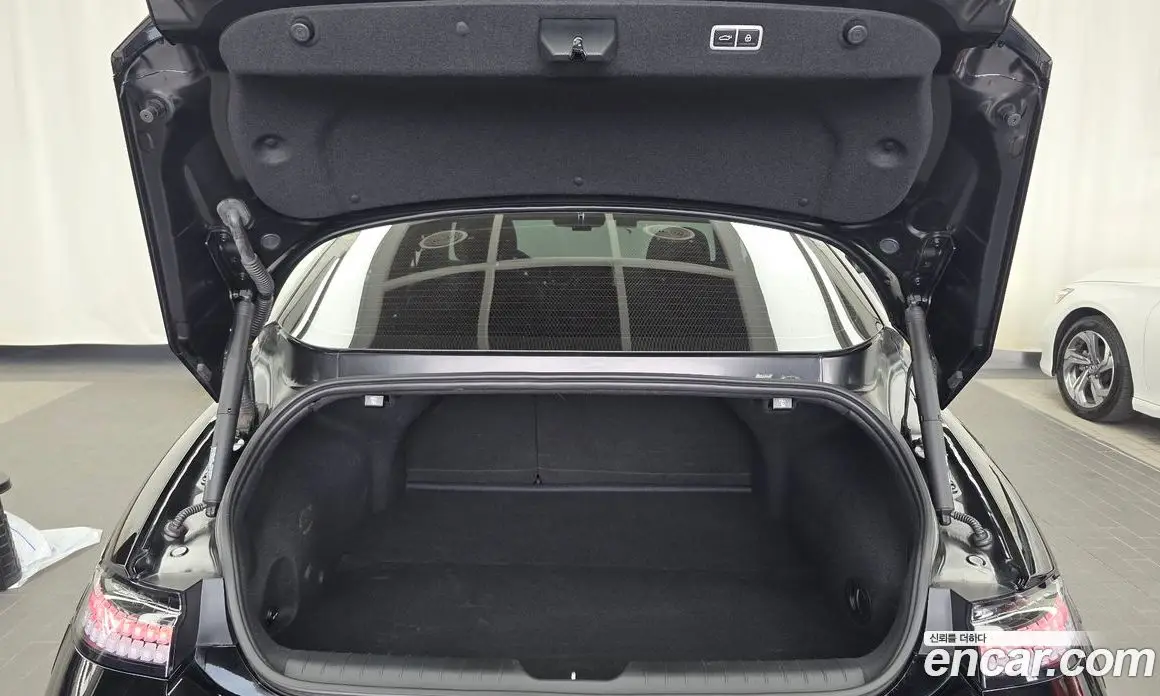 Hyundai Ioniq 6 2024 0.1 автомат (гидро), фото 20