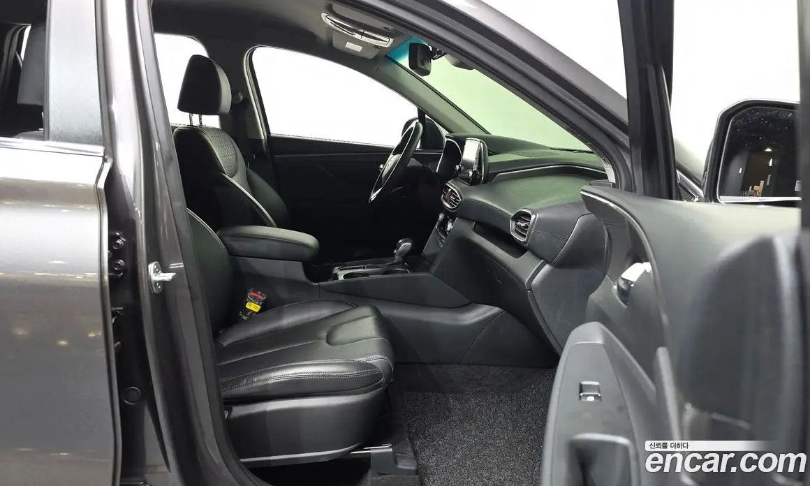 Hyundai Santa Fe 2019 2.0 автомат (гидро), фото 17