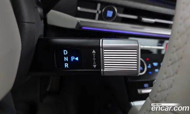 Hyundai Santa Fe 2024 1.6 автомат (гидро), миниатюра 11
