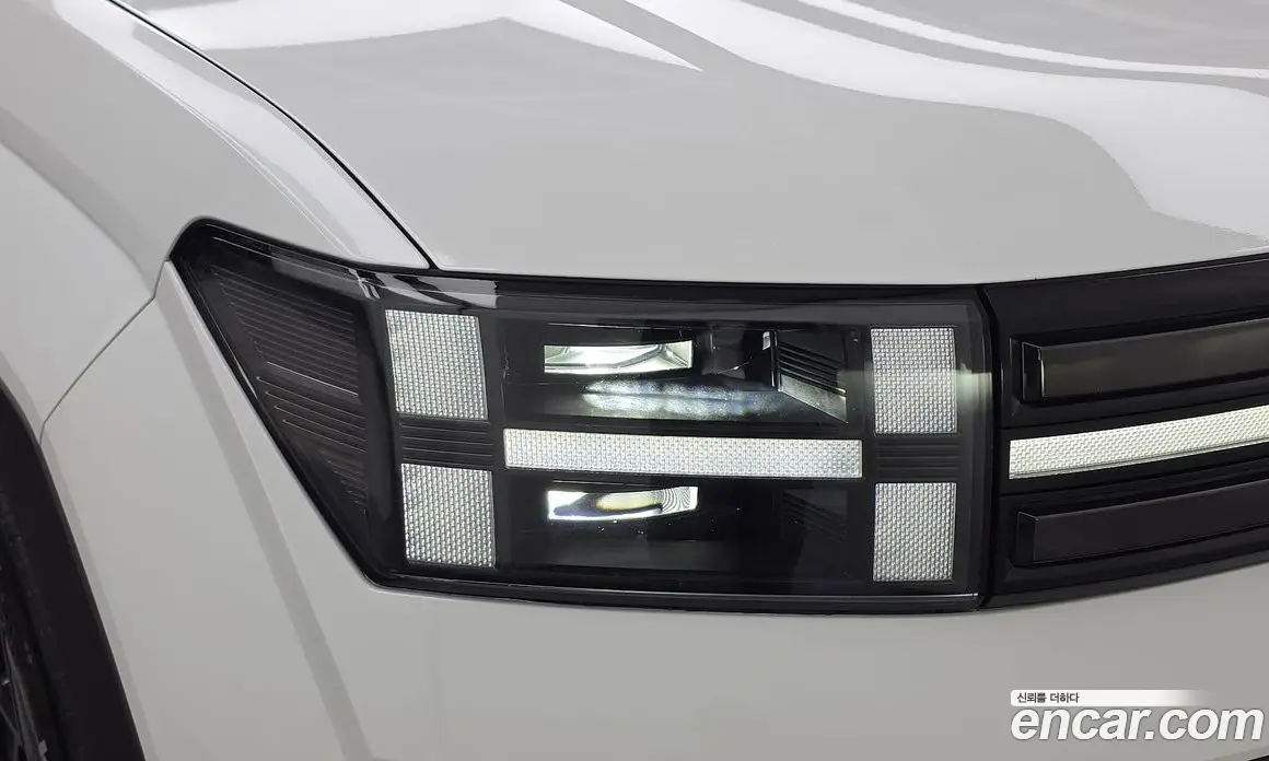 Hyundai Santa Fe 2024 1.6 автомат (гидро), фото 7
