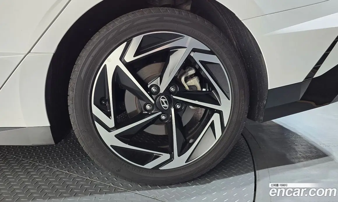 Hyundai Sonata 2025 1.6 автомат (гидро), фото 7 Hyundai Sonata 2025 1.6 автомат (гидро), фото 7