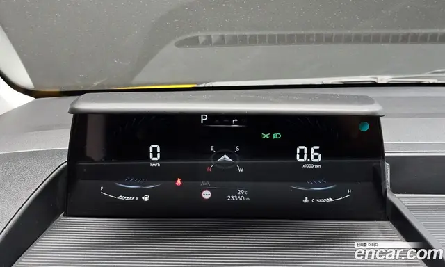 Hyundai Staria 2023 3.5 автомат (гидро), миниатюра 8