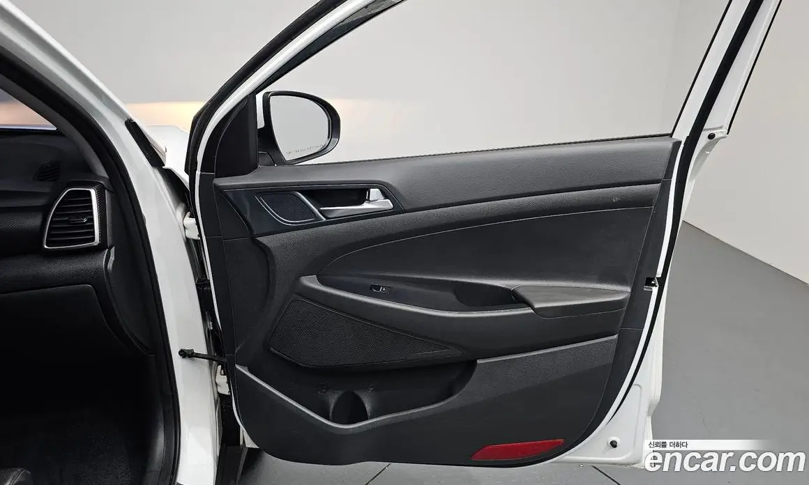 Hyundai Tucson 2019 1.6 автомат (гидро), фото 13