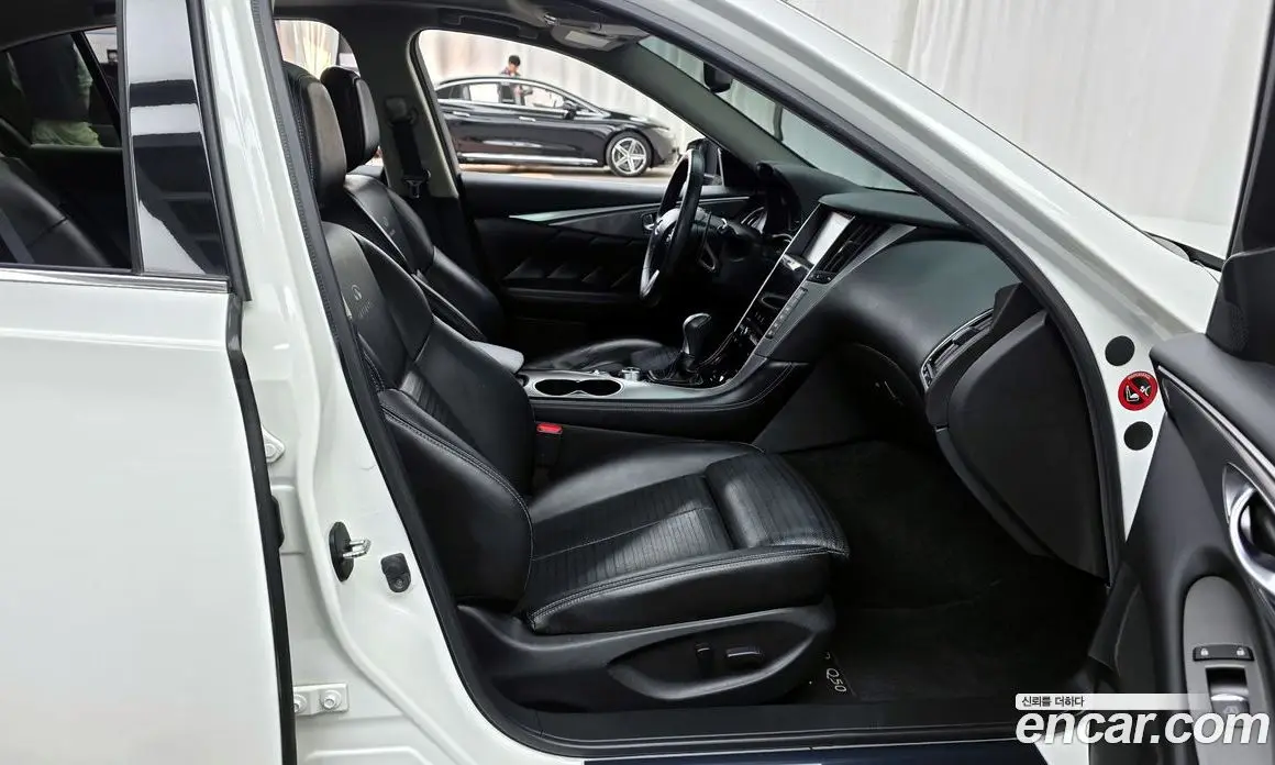 Infiniti Q50 2015 3.5 автомат (гидро), фото 11 Infiniti Q50 2015 3.5 автомат (гидро), фото 11