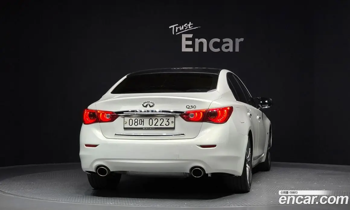 Infiniti Q50 2015 3.5 автомат (гидро), фото 4 Infiniti Q50 2015 3.5 автомат (гидро), фото 4
