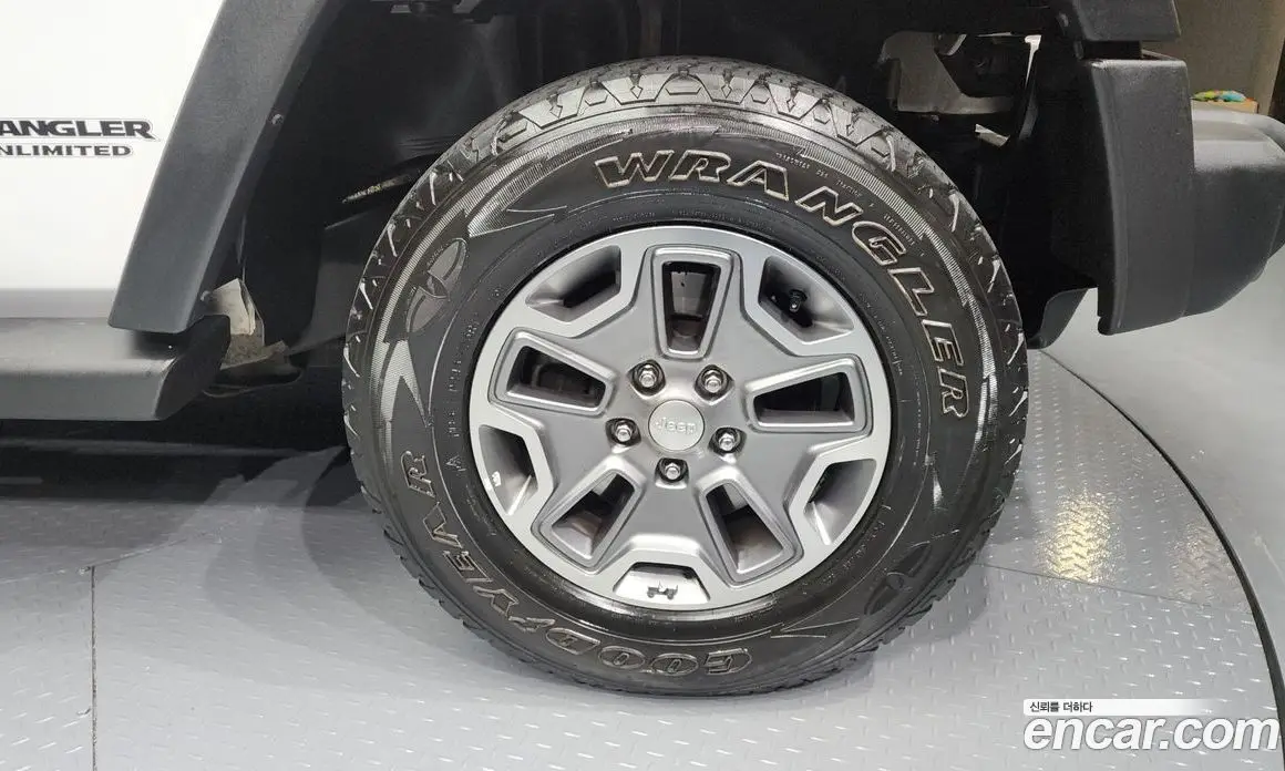 Jeep Wrangler 2017 3.6 автомат (гидро), фото 5 Jeep Wrangler 2017 3.6 автомат (гидро), фото 5