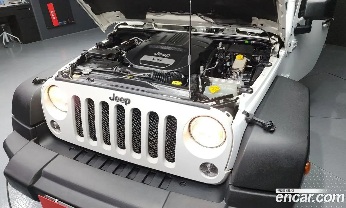 Jeep Wrangler 2017 3.6 автомат (гидро), фото 6 Jeep Wrangler 2017 3.6 автомат (гидро), фото 6