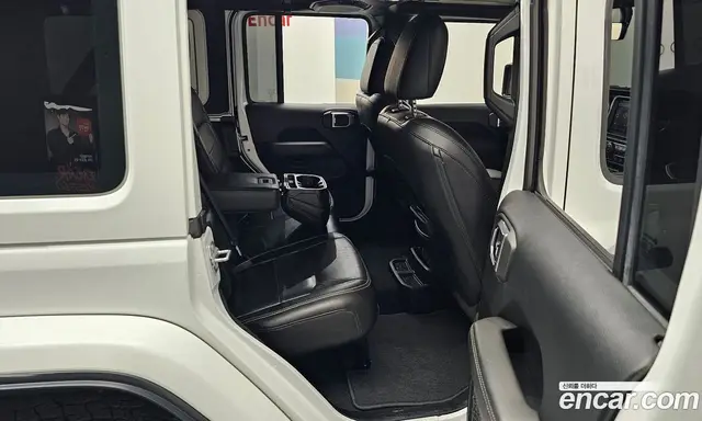 Jeep Wrangler 2018 2.0 автомат (гидро), миниатюра 11 Jeep Wrangler 2018 2.0 автомат (гидро), миниатюра 11