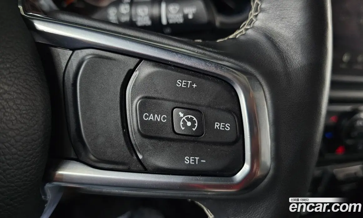 Jeep Wrangler 2018 2.0 автомат (гидро), фото 17 Jeep Wrangler 2018 2.0 автомат (гидро), фото 17