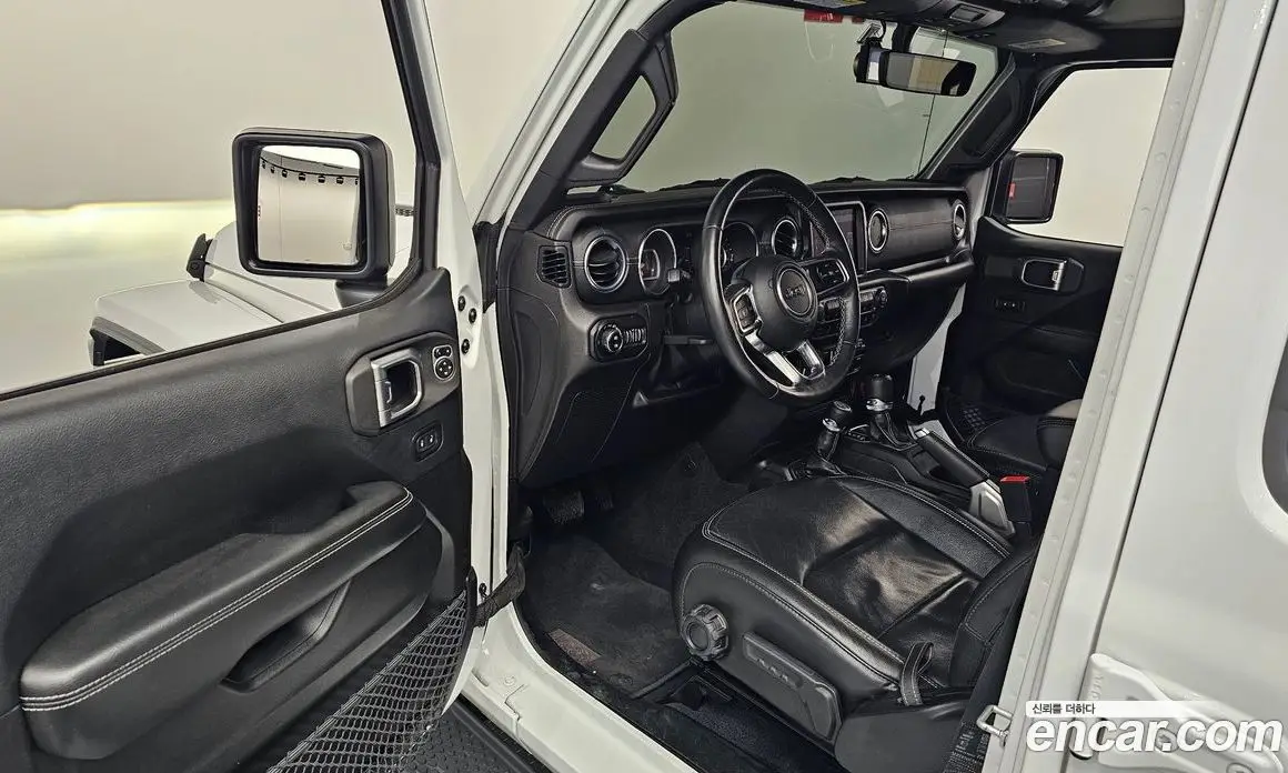Jeep Wrangler 2018 2.0 автомат (гидро), фото 10 Jeep Wrangler 2018 2.0 автомат (гидро), фото 10