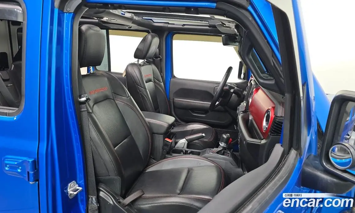 Jeep Wrangler 2021 2.0 автомат (гидро), фото 16 Jeep Wrangler 2021 2.0 автомат (гидро), фото 16