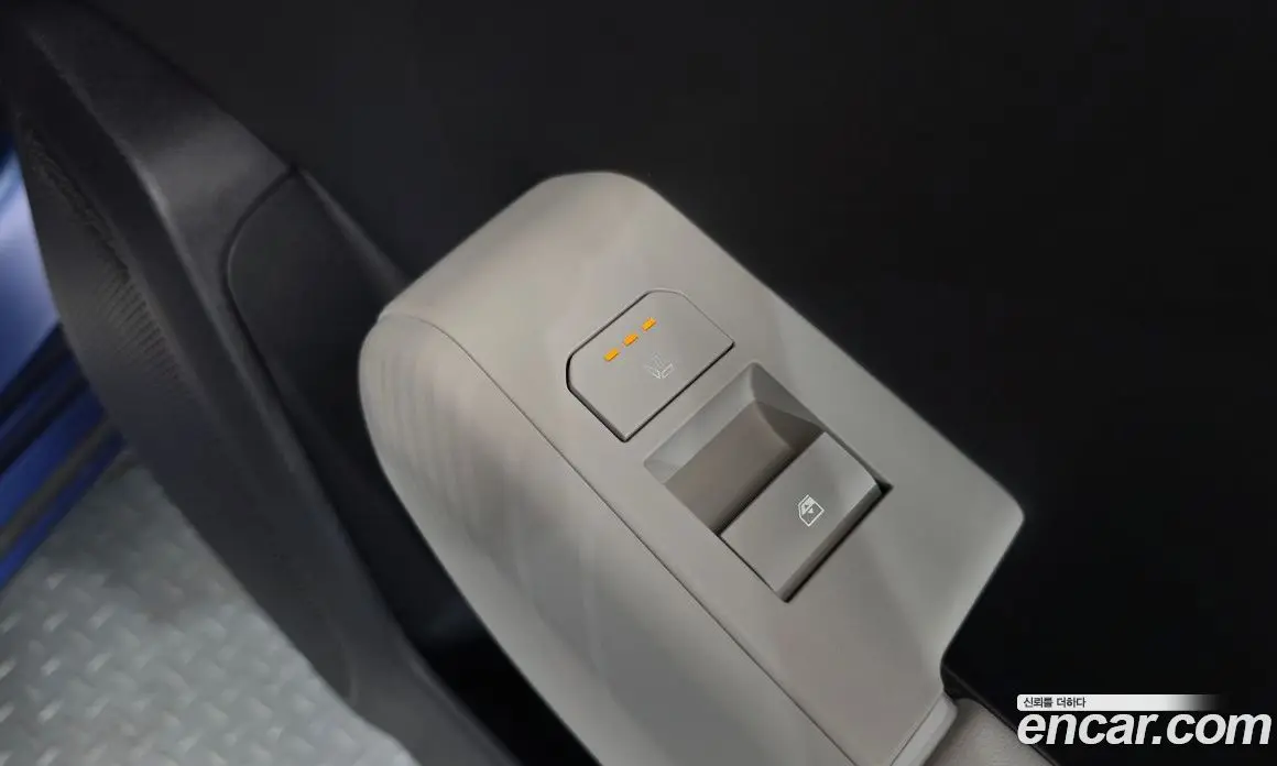 Kia EV4 2025 0.2 автомат (гидро), фото 17 Kia EV4 2025 0.2 автомат (гидро), фото 17